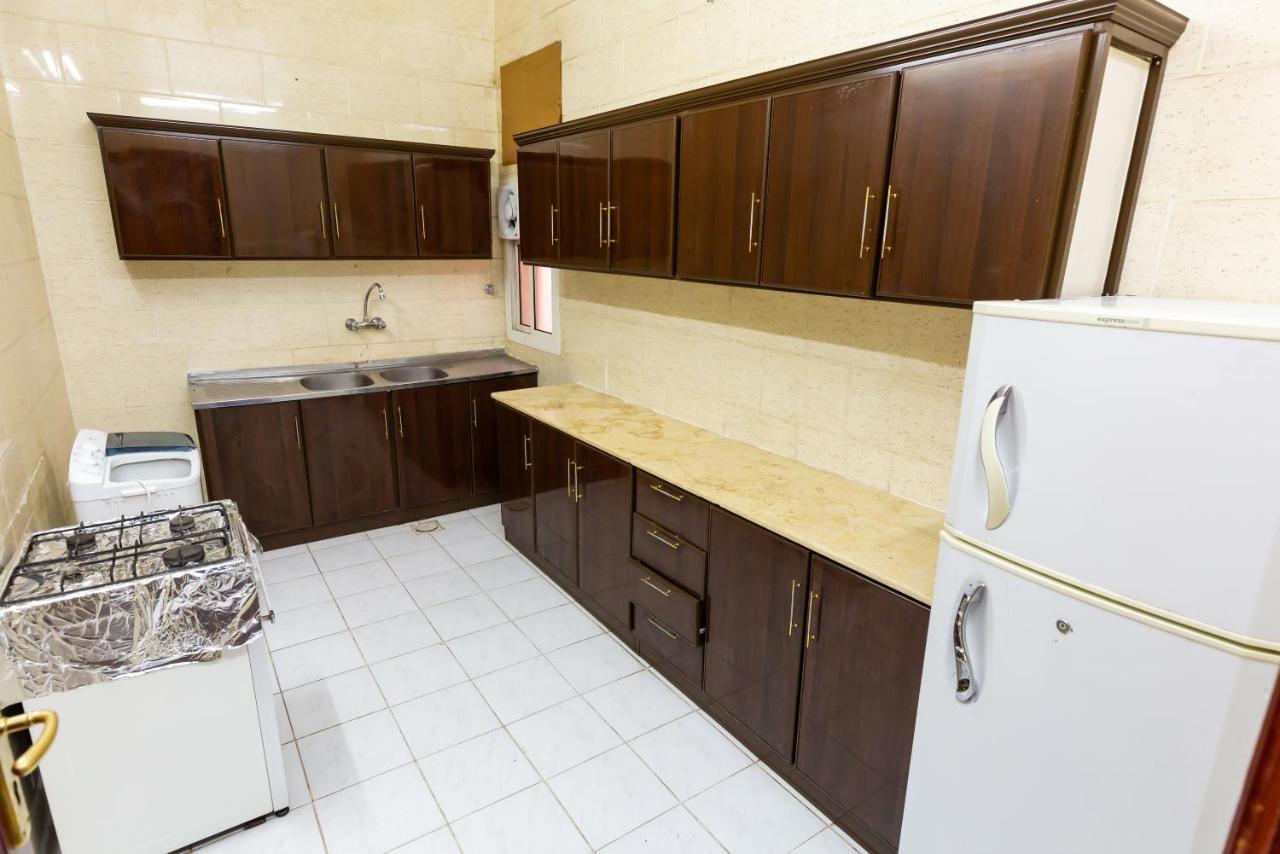 AlEairy Apartments - Al Madinah 8 Medina Bagian luar foto